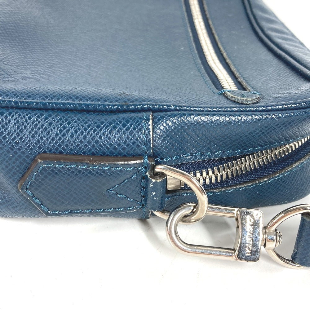 LOUIS VUITTON M33410 Taiga Pochette Kasai Pochette Kasai Bag Pouch Clutch Bag with Strap Cluch Bag Taiga Leather Océan Navy Used