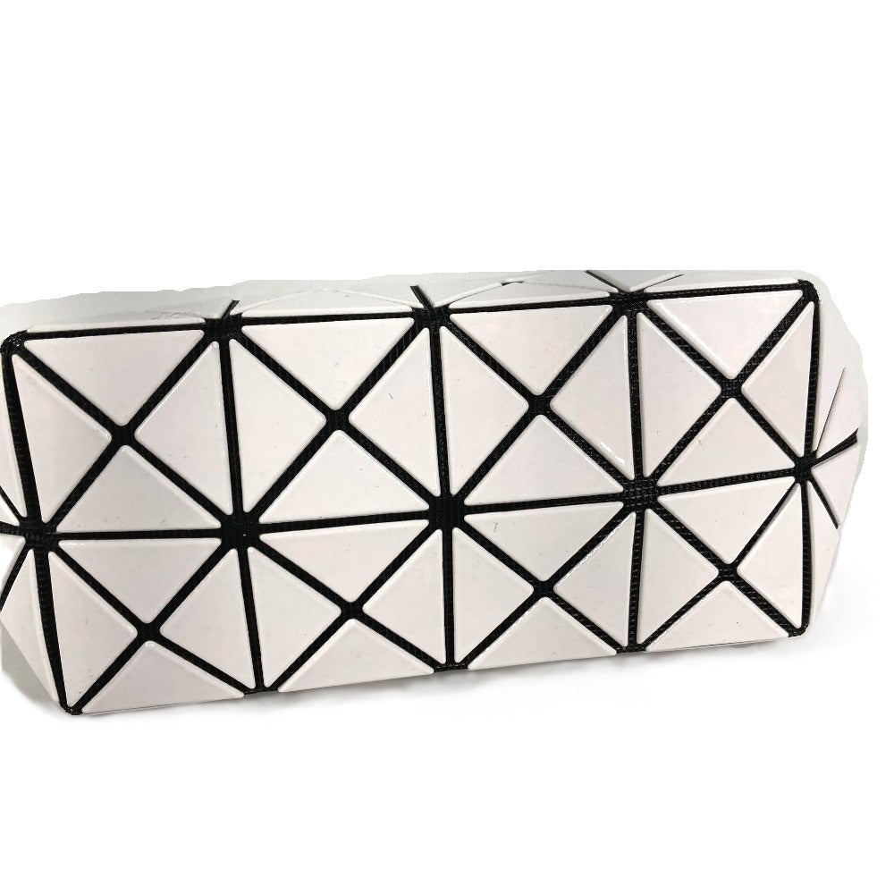 ISSEY MIYAKE BAOBAO バオバオ メイクポーチ 化粧ポーチ セカンドバッグ ポーチ PVC ユニセックス ホワイト