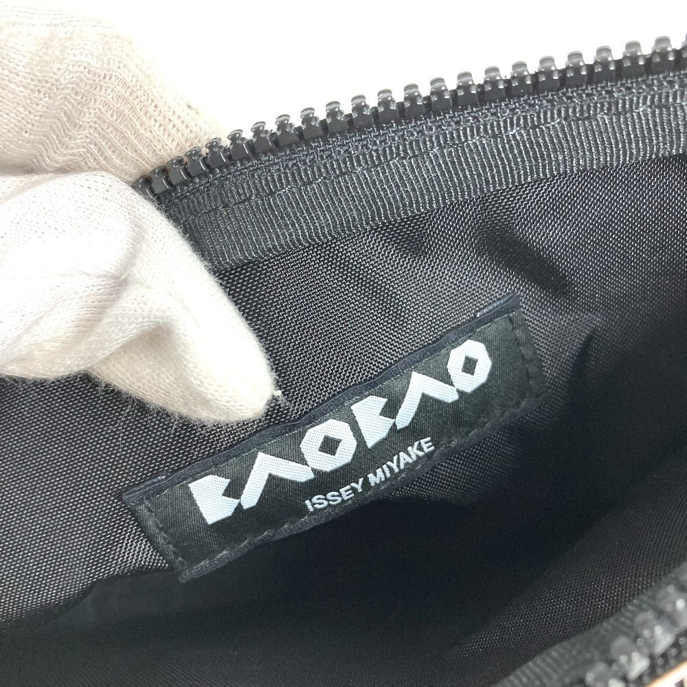 ISSEY MIYAKE BAOBAO バオバオ メイクポーチ 化粧ポーチ セカンドバッグ ポーチ PVC ユニセックス ホワイト