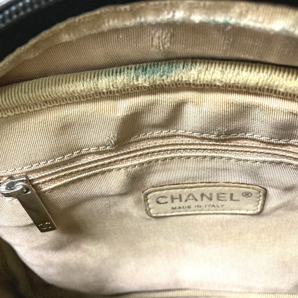 CHANEL โลโก้ CC โคโค่มาร์ค ลายทั้งตัว กระเป๋า สะพายข้าง กระเป๋าสะพายไหล่ หนัง ยูนิเซ็กส์ สีดำ
