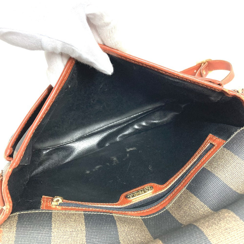FENDI ヴィンテージ ペカン ロゴ カバン 斜め掛け ポシェット フラップ ショルダーバッグ PVC/レザー ユニセックス カーキ