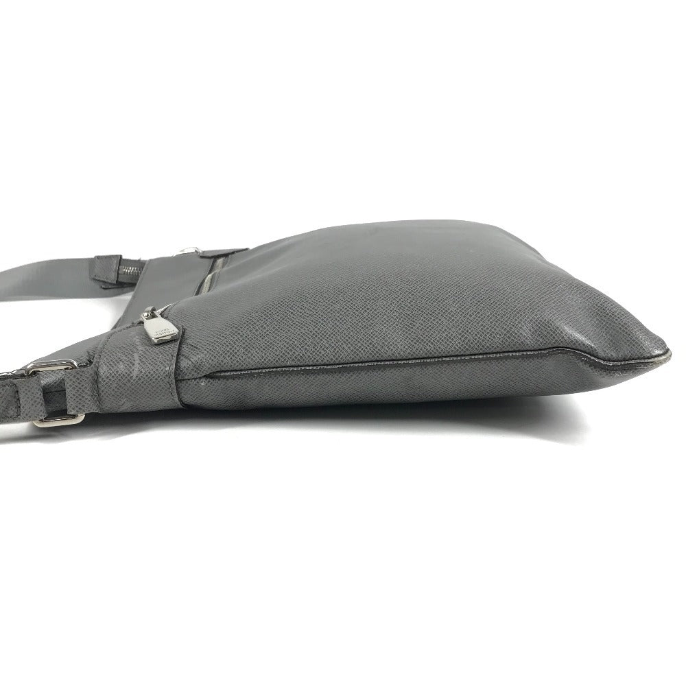 LOUIS VUITTON M32630 タイガ サシャ カバン 斜め掛け ポシェット ショルダーバッグ タイガレザー メンズ グラシエ グレー