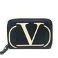 VALENTINO Ｖロゴ 二つ折り財布 ミドルウォレット 小物 2つ折り財布 レザー ユニセックス ブラック