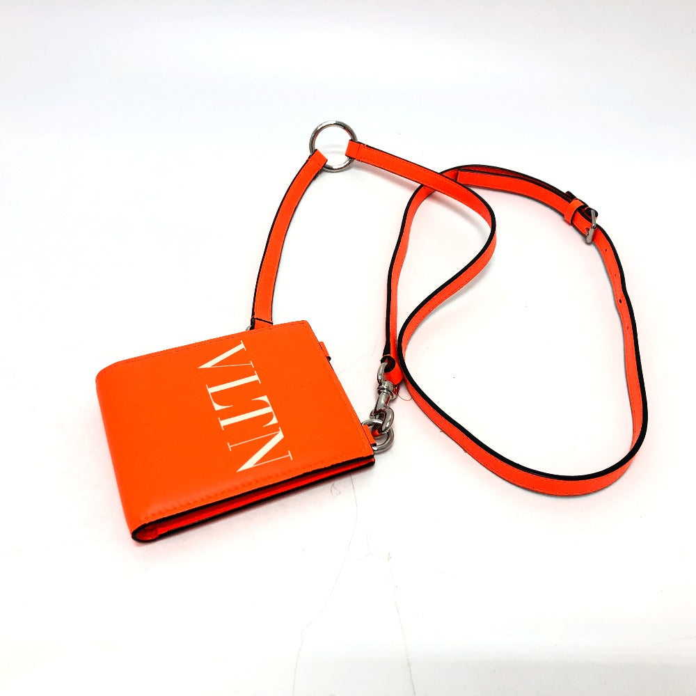 VALENTINO VLTN ロゴ ネックストラップ ウォレット ウォレット 折りたたみ財布 2つ折り財布 レザー レディース オレンジ