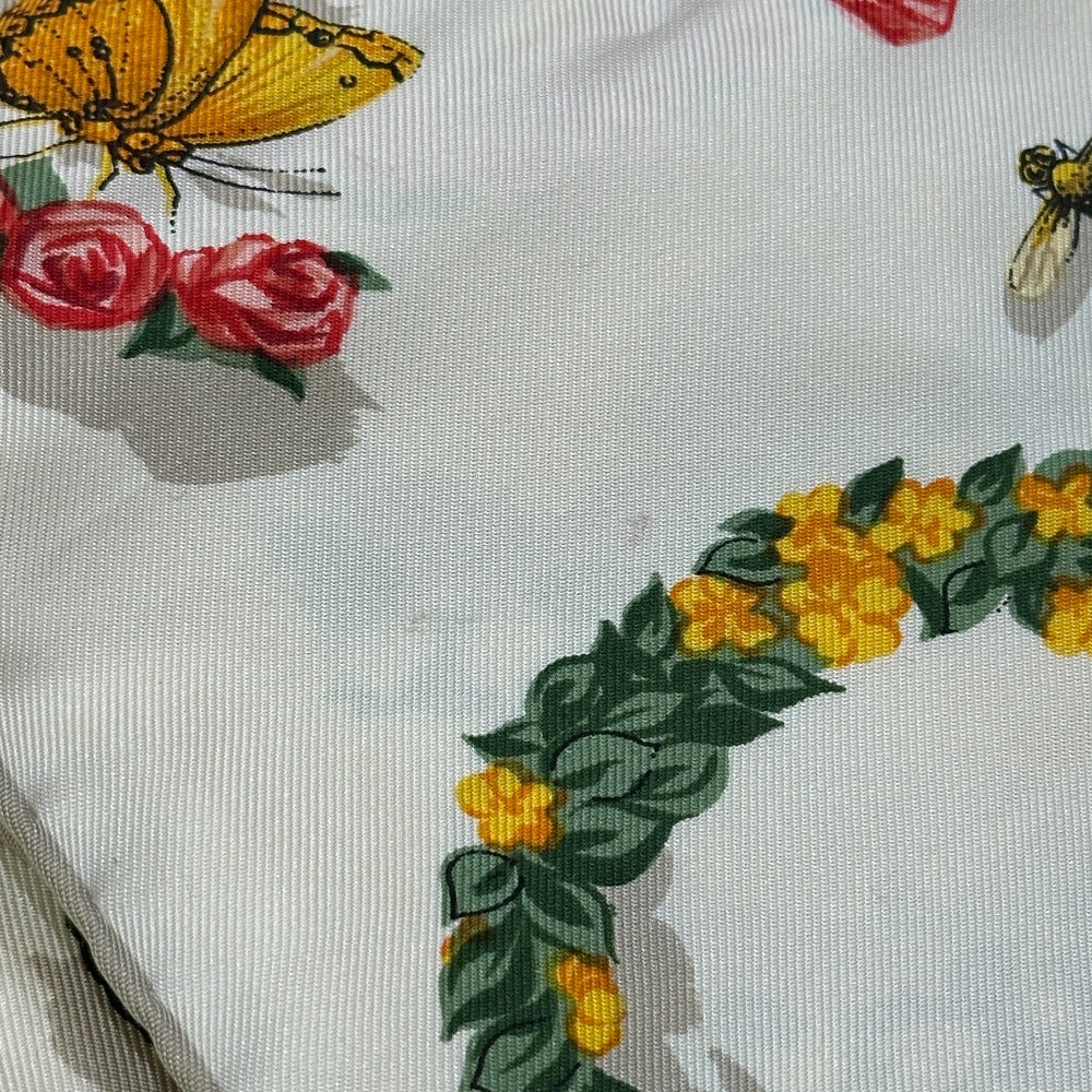 GUCCI Flora line Flowers Insects Fashion Accessories Apparel Floral Large Scarf Silk Women's Beige